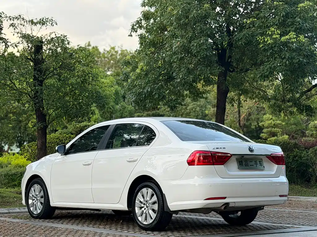 Volkswagen Lavida 2015 — фото 15