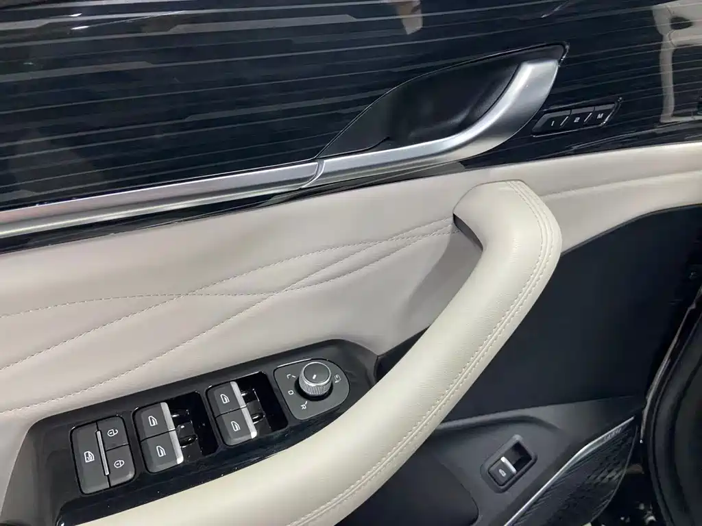 Geely Xingyue L 2023 — фото 15