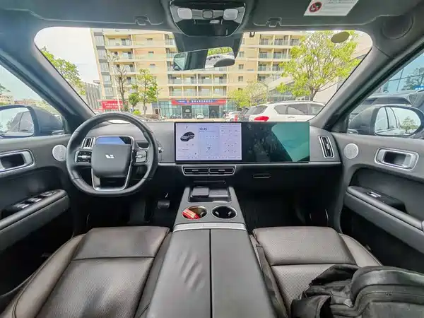 Li Auto L8 2023
