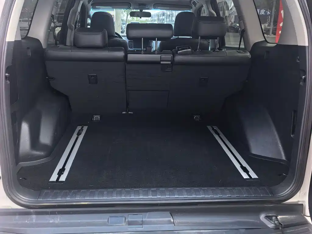 Toyota Prado 2017 — фото 7