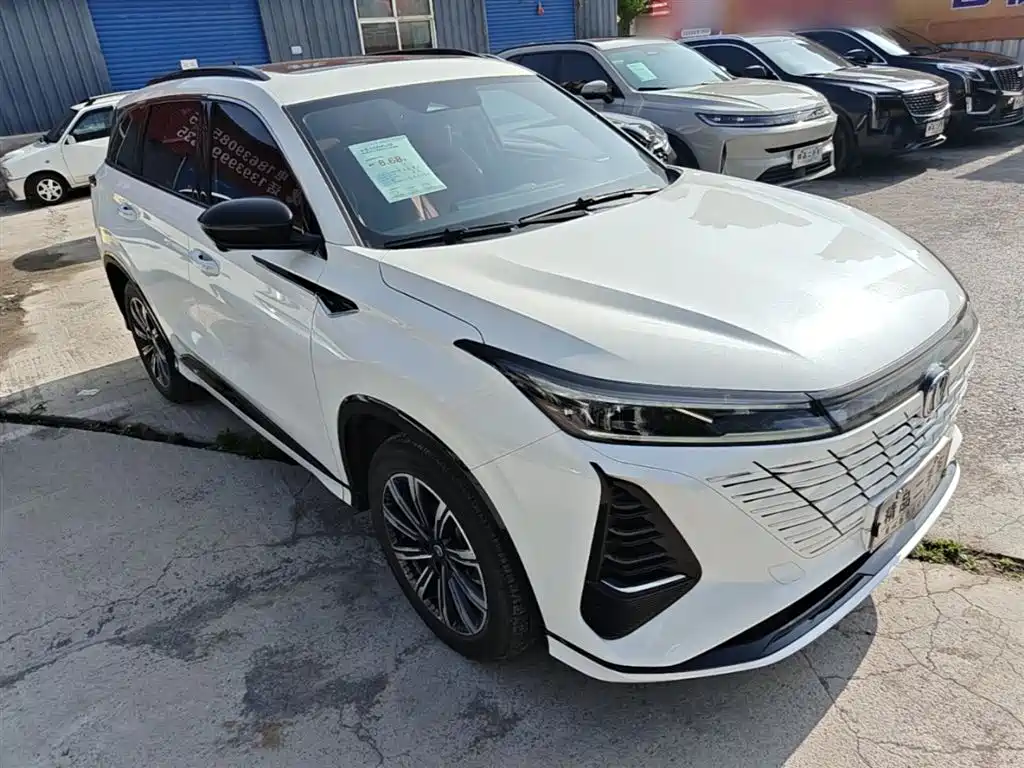 Changan CS75 PLUS 2025 — фото 4