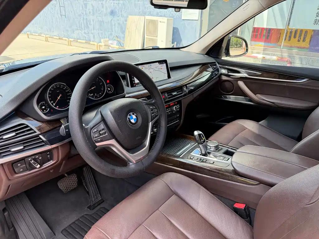 BMW X5 2018 — фото 12