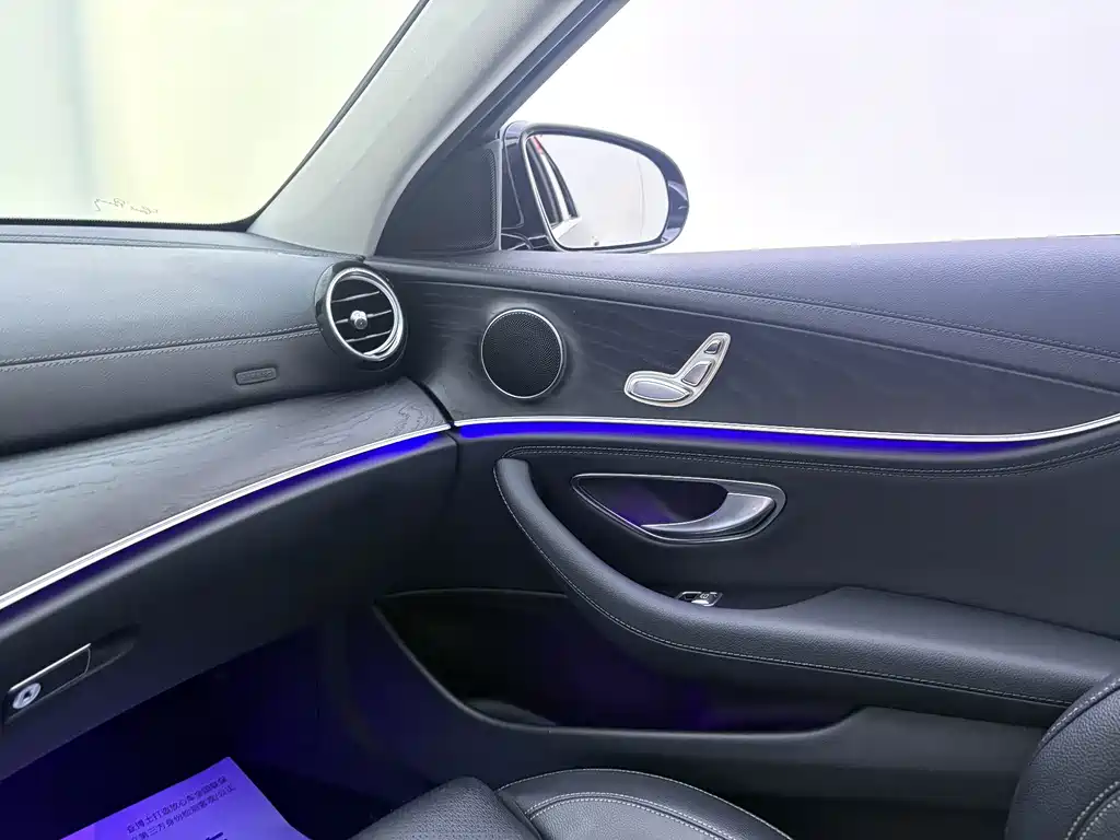Mercedes-Benz E-Class 2018 — фото 9
