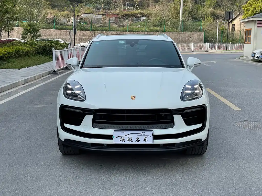 Porsche Macan 2023 — фото 2
