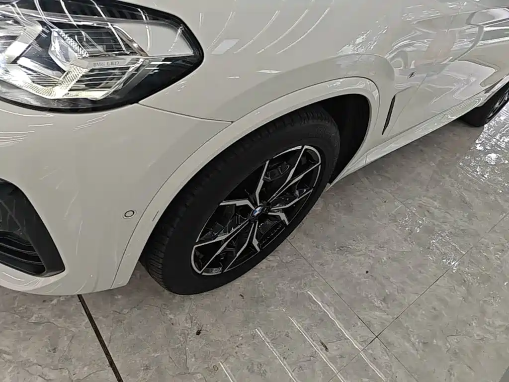 BMW X4 2022 — фото 23
