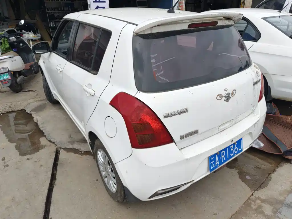 Suzuki Swift 2013