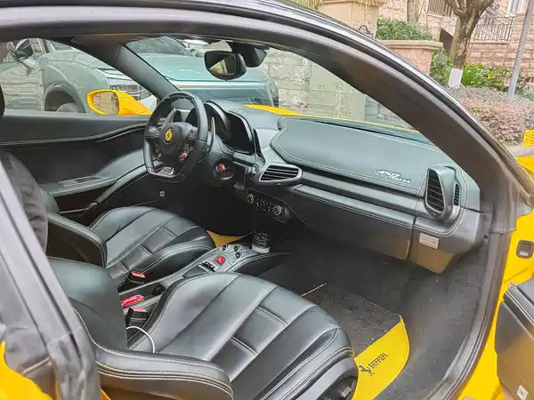 Ferrari 458 2012