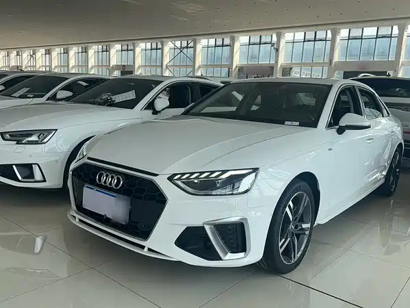 Audi A4L 2020