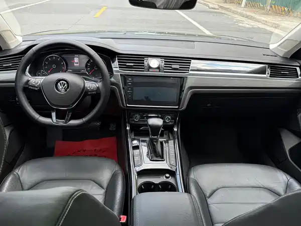 Volkswagen Phideon 2018