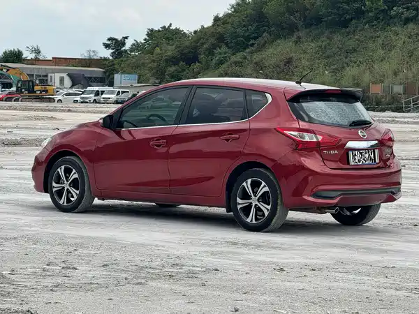 Nissan Tiida 2016