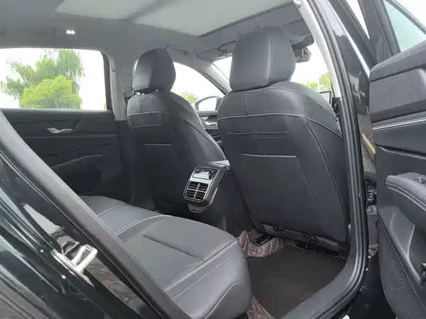 Volkswagen Passat 2025