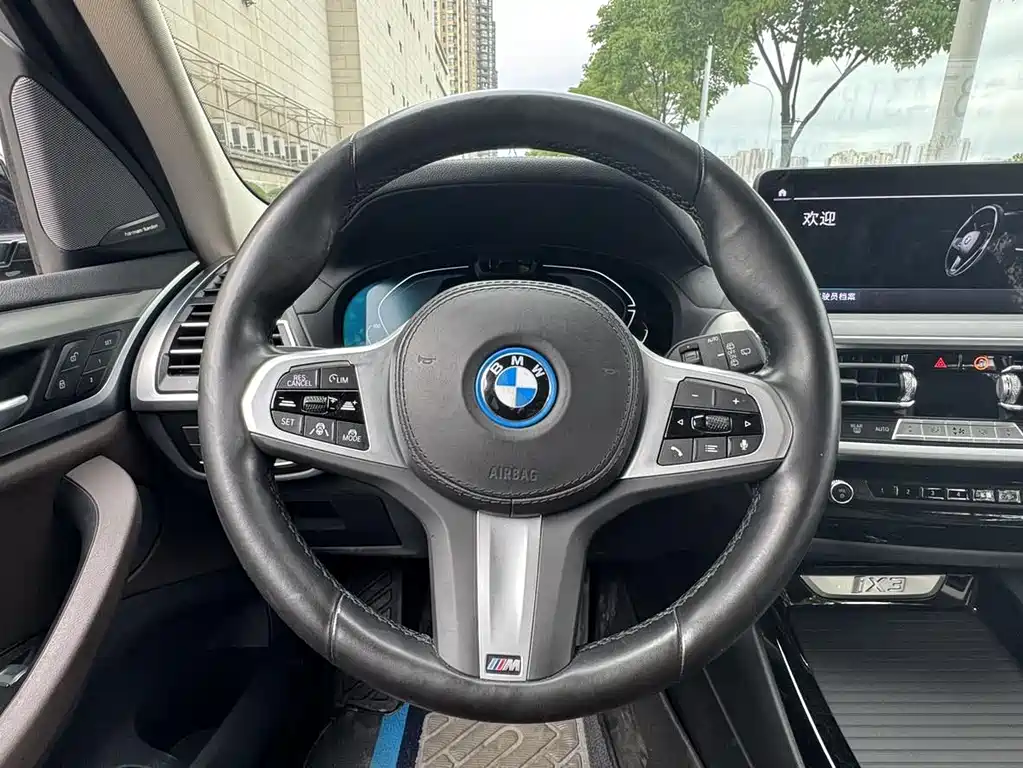 BMW iX3 2022 — фото 11
