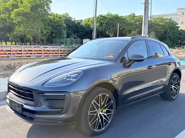 Porsche Macan 2022