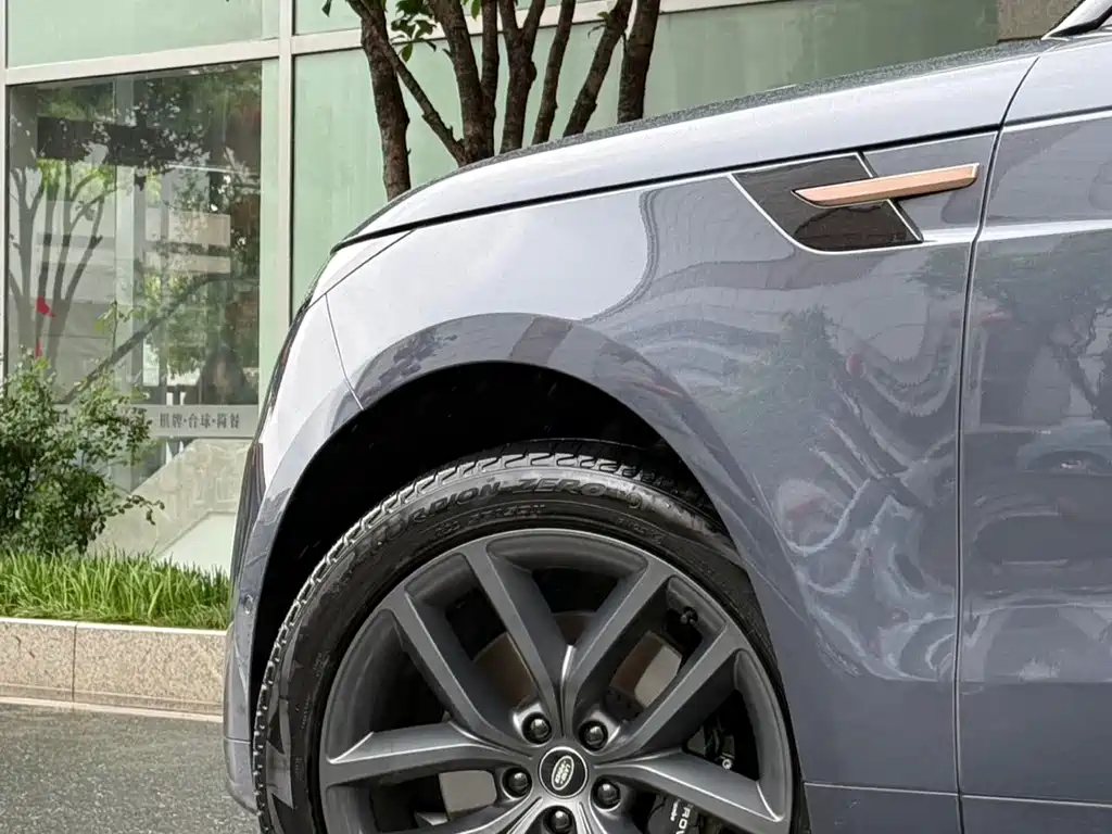 Land Rover Sport 2023 — фото 6