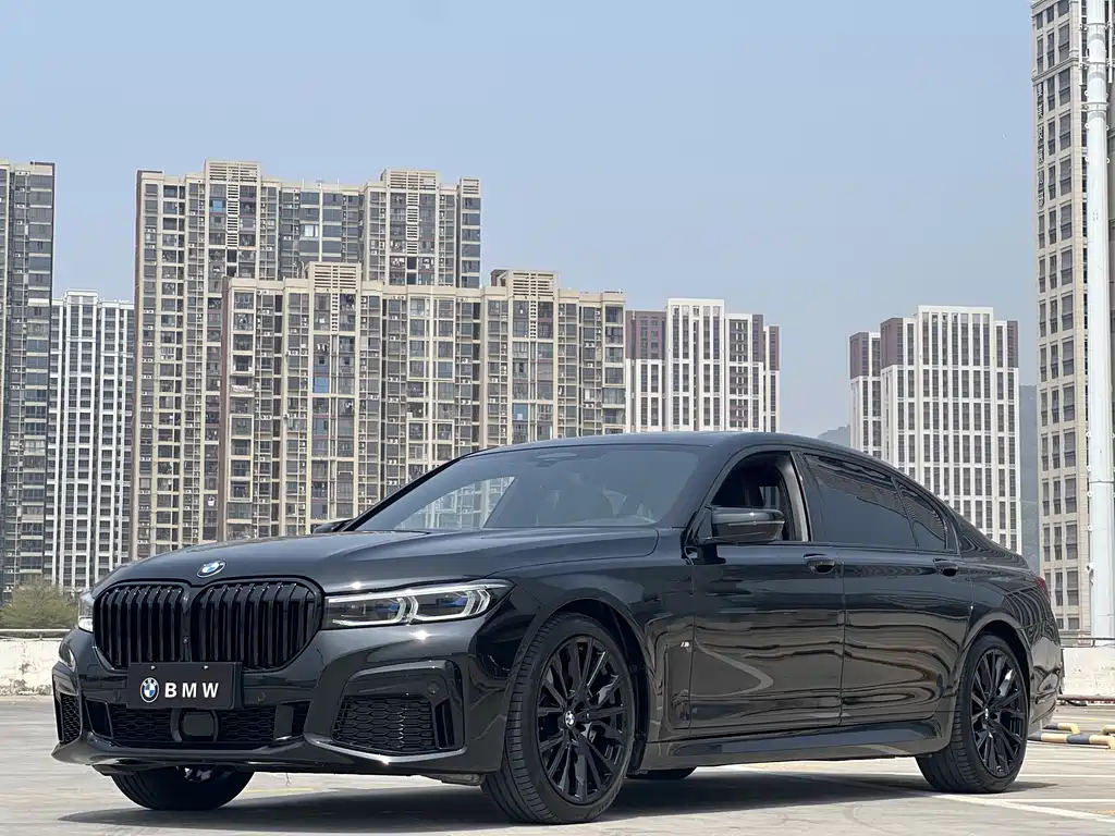BMW 7 Series 2023 — фото 1