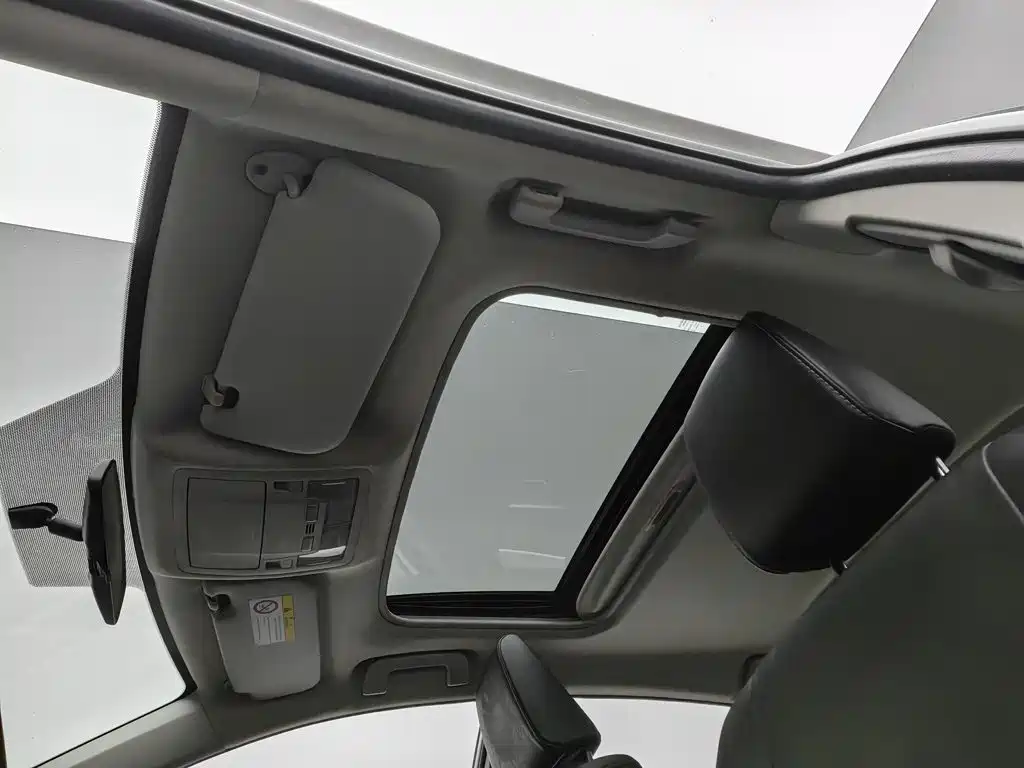 Toyota Corolla 2016 — фото 14