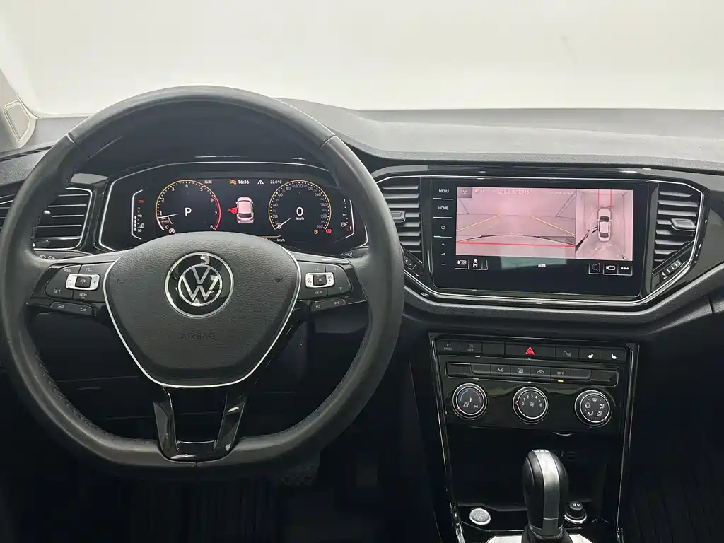 Volkswagen T-Roc 2022 — фото 12