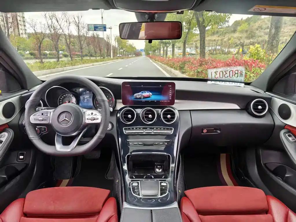 Mercedes-Benz C-Class 2019 — фото 10