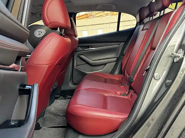 Mazda 3 Axela 2023