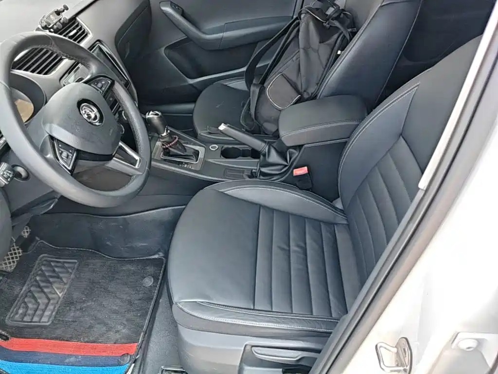 Skoda Octavia 2016 — фото 15