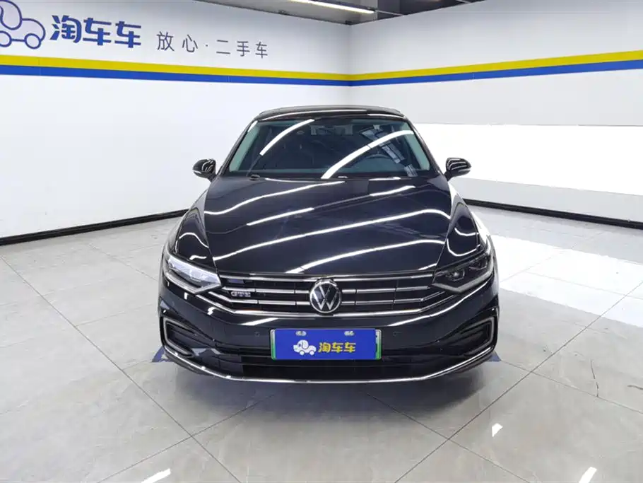 Volkswagen Magotan GTE PHEV 2023 — фото 2