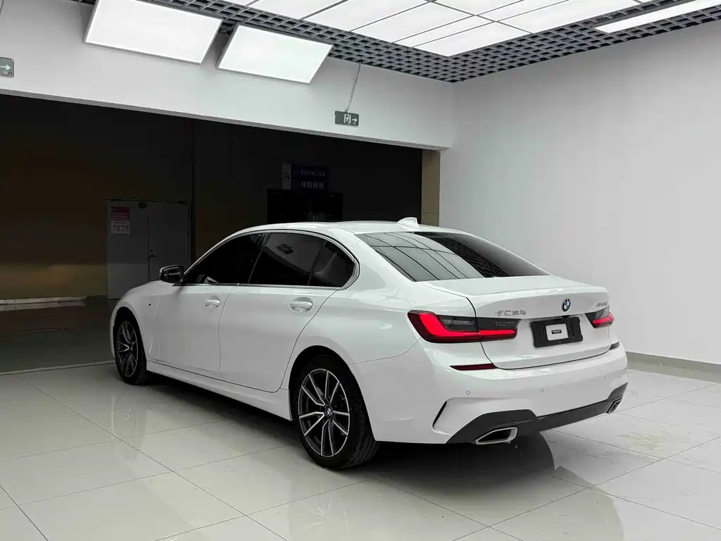 BMW 3 Series 2022