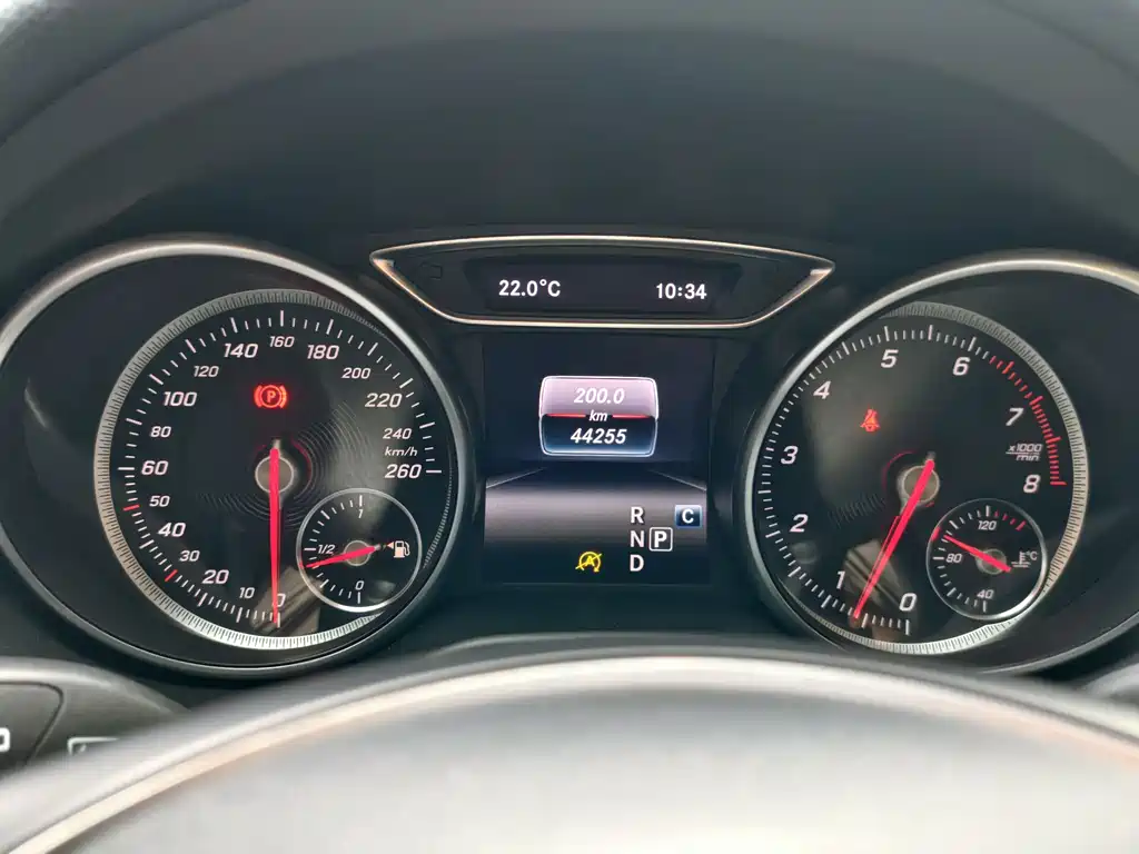 Mercedes-Benz GLA 2018 — фото 8