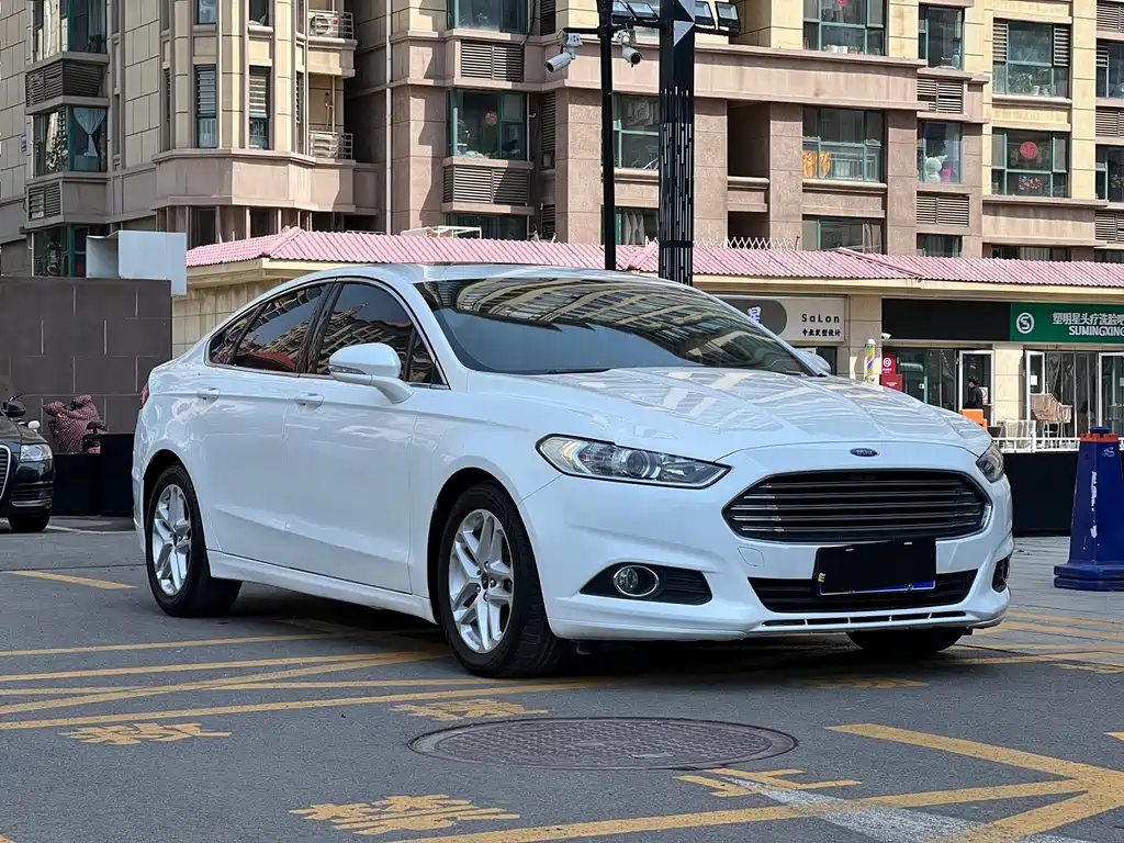 Ford Mondeo 2015 — фото 3