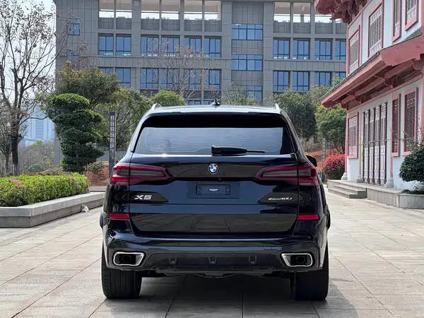 BMW X5 2022
