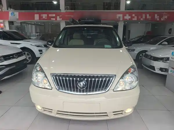 Buick GL8 2013