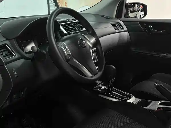 Nissan Tiida 2016