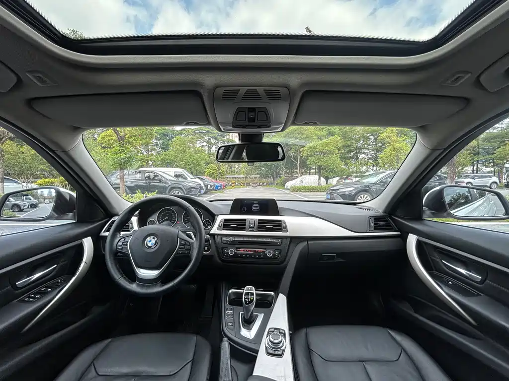 BMW 3 Series 2015 — фото 25