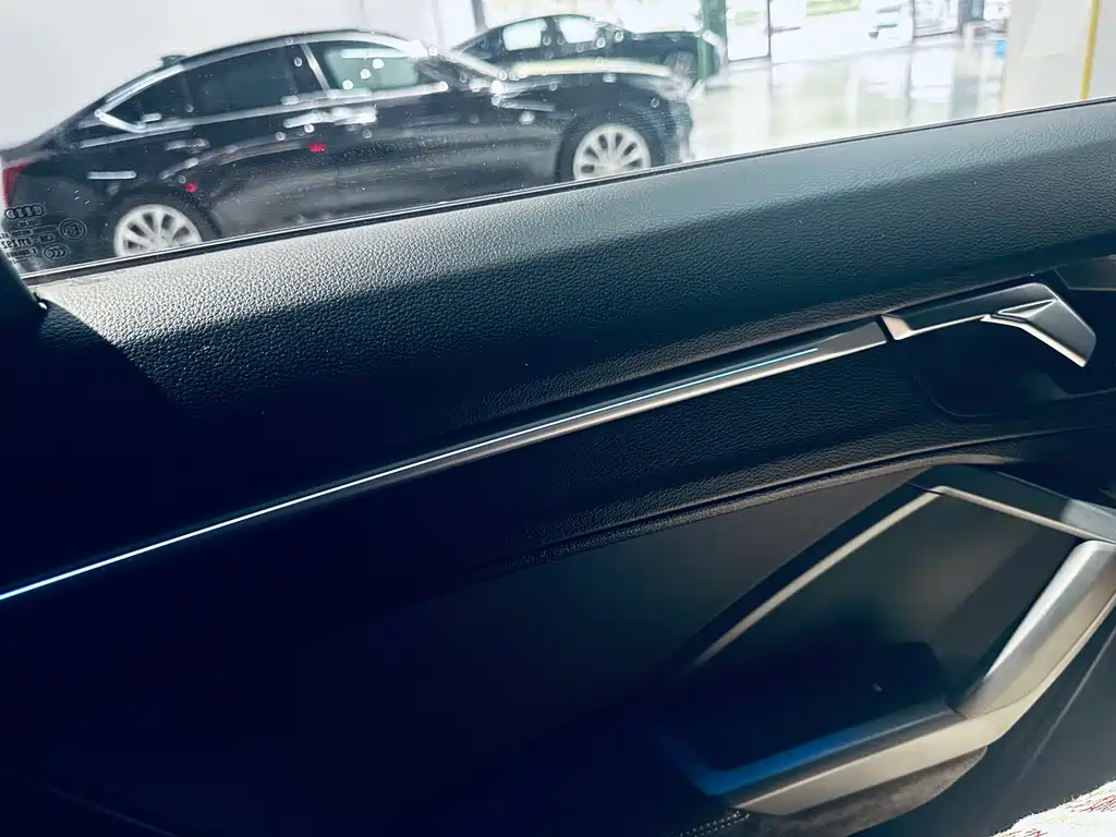 Audi Q3 Sportback 2022 — фото 14