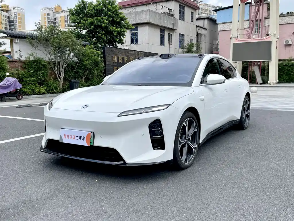 NIO ET5 2025