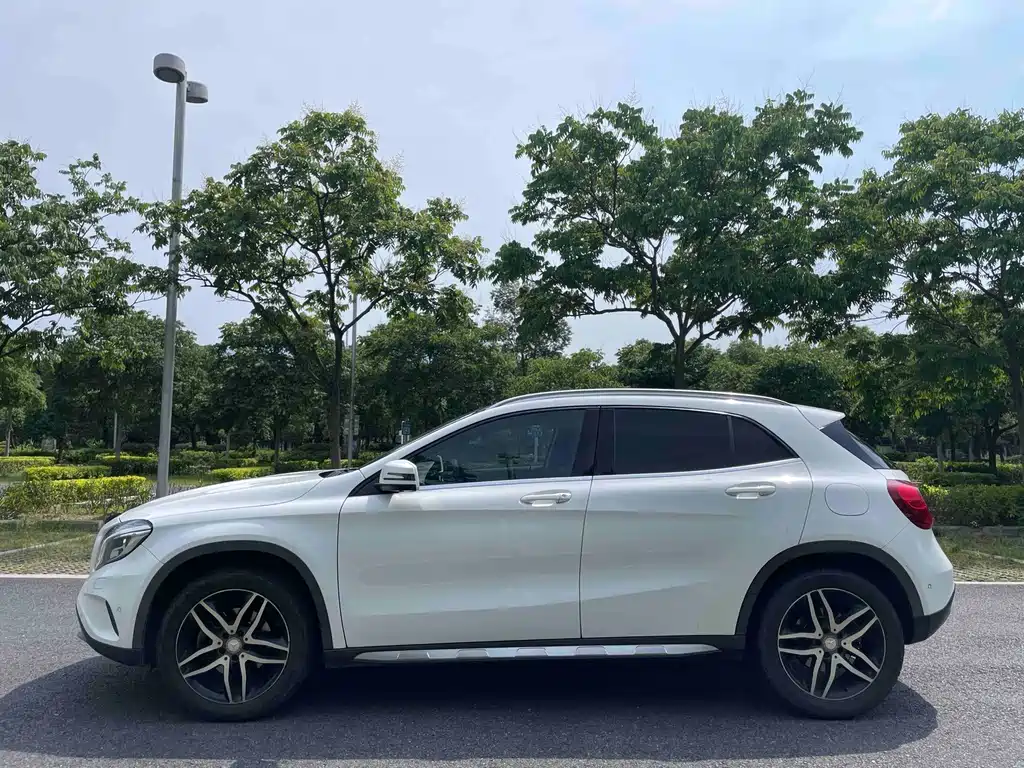 Mercedes-Benz GLA 2016 — фото 10