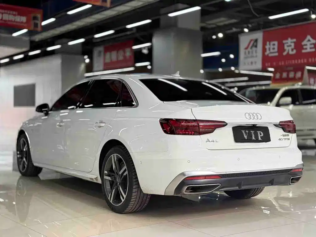 Audi A4L 2021 — фото 7