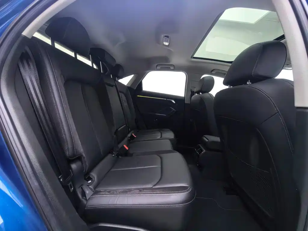 Audi Q3 Sportback 2020 — фото 10