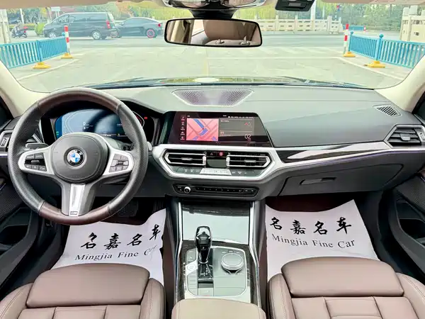 BMW 3 Series 2021
