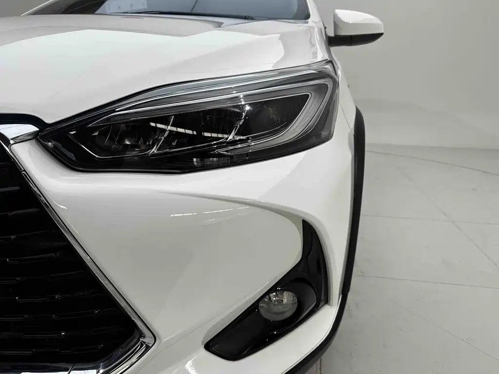 Toyota Yaris L 2022 — фото 27