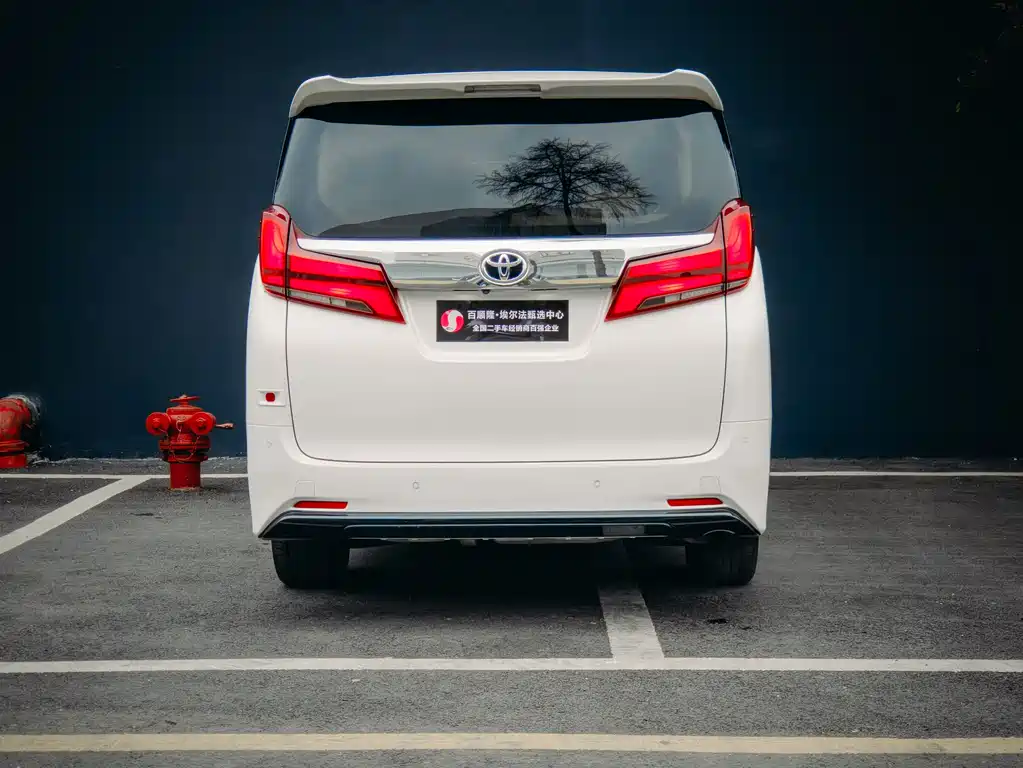 Toyota Alphard 2018 — фото 5