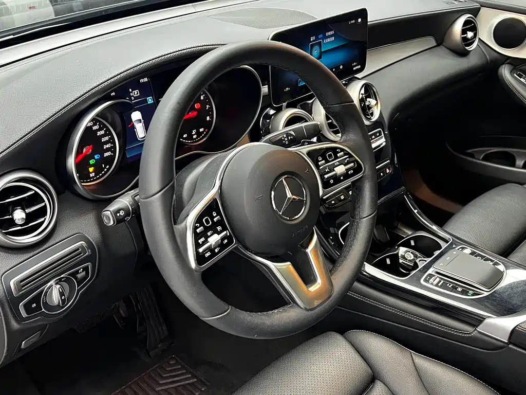 Mercedes-Benz GLC 2020 — фото 14