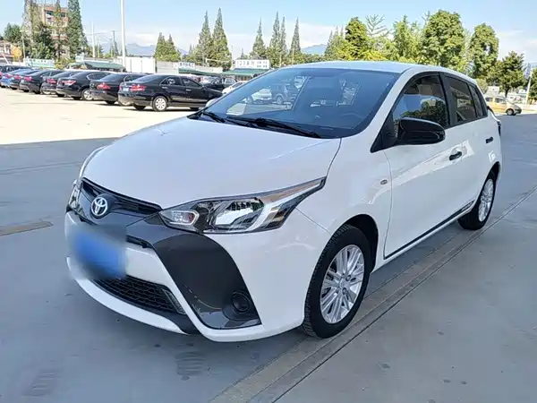 Toyota Yaris L 2019