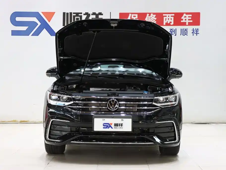 Volkswagen Tiguan L 2023 — фото 18