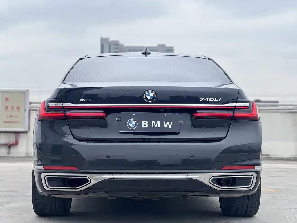 BMW 7 Series 2022 — фото 10