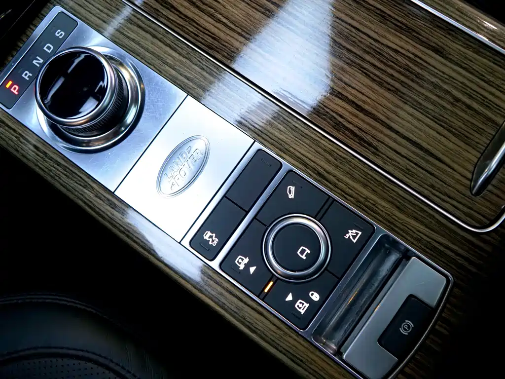 Land Rover Range Rover 2019 — фото 17
