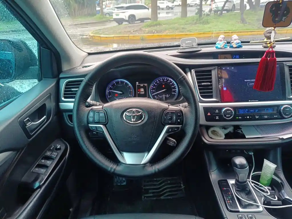 Toyota Highlander 2019 — фото 11