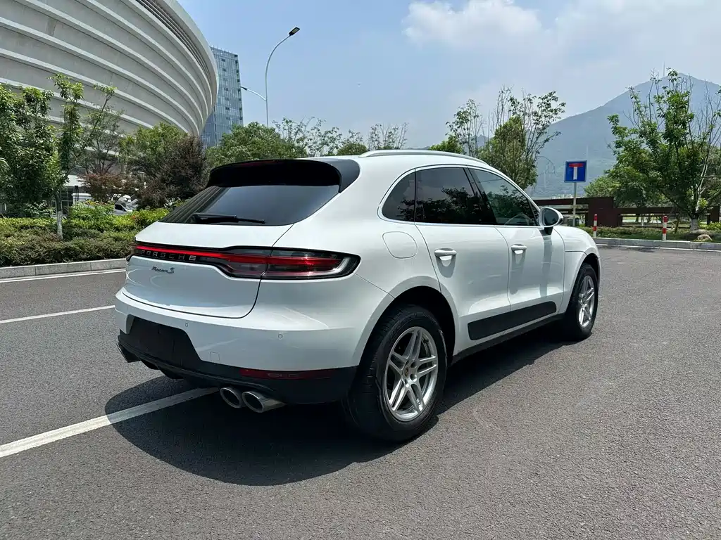 Porsche Macan 2021 — фото 9