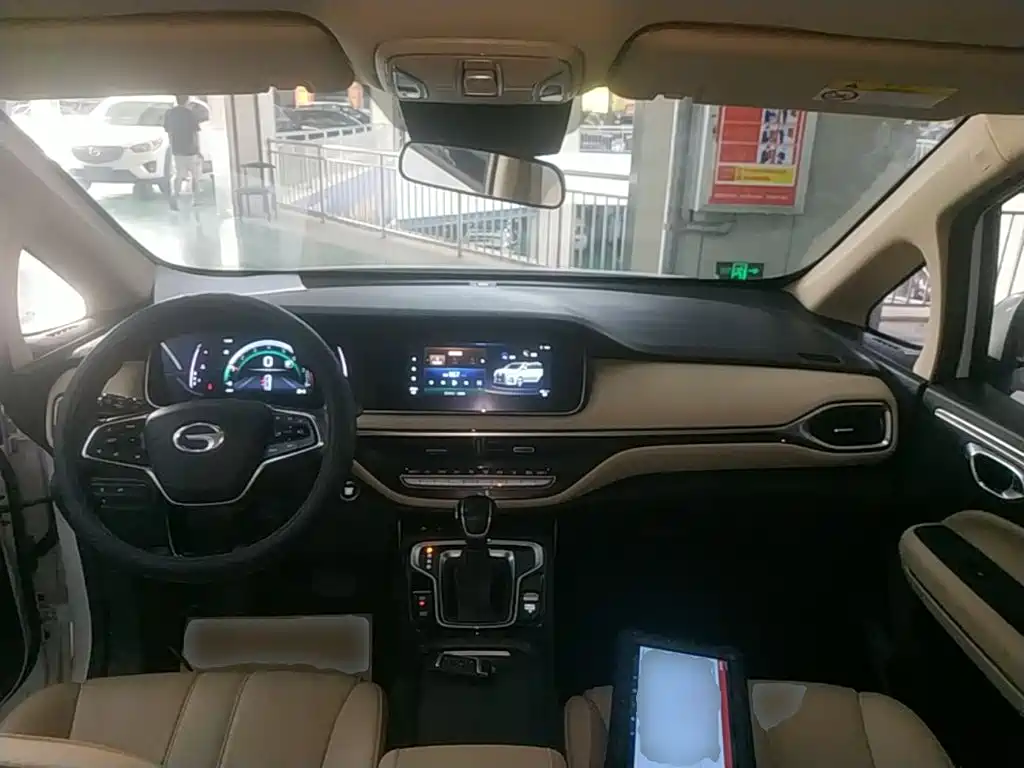 GAC Trumpchi M6 2022 — фото 10