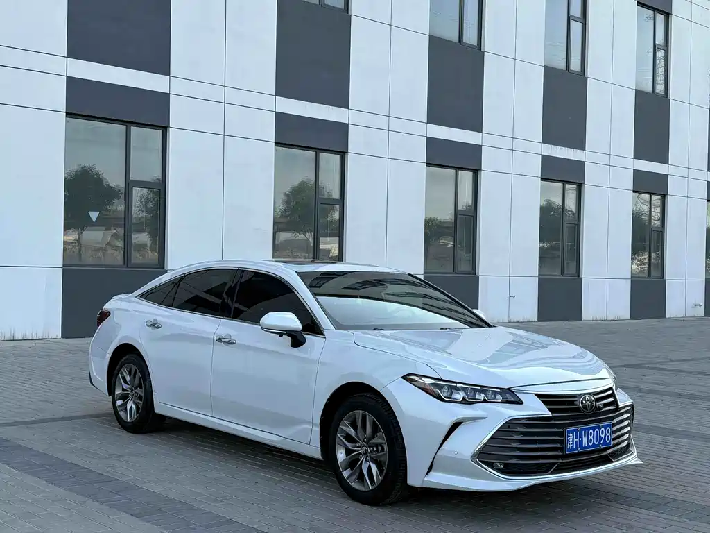 Toyota Avalon 2021 — фото 2
