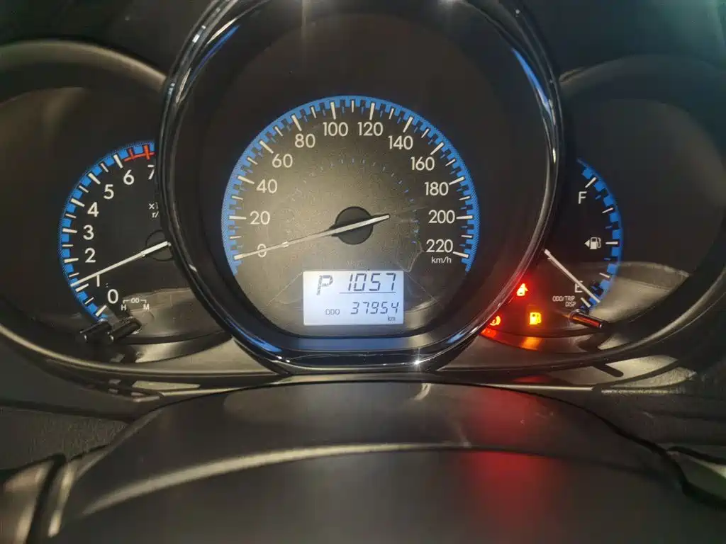 Toyota Vios 2017 — фото 12